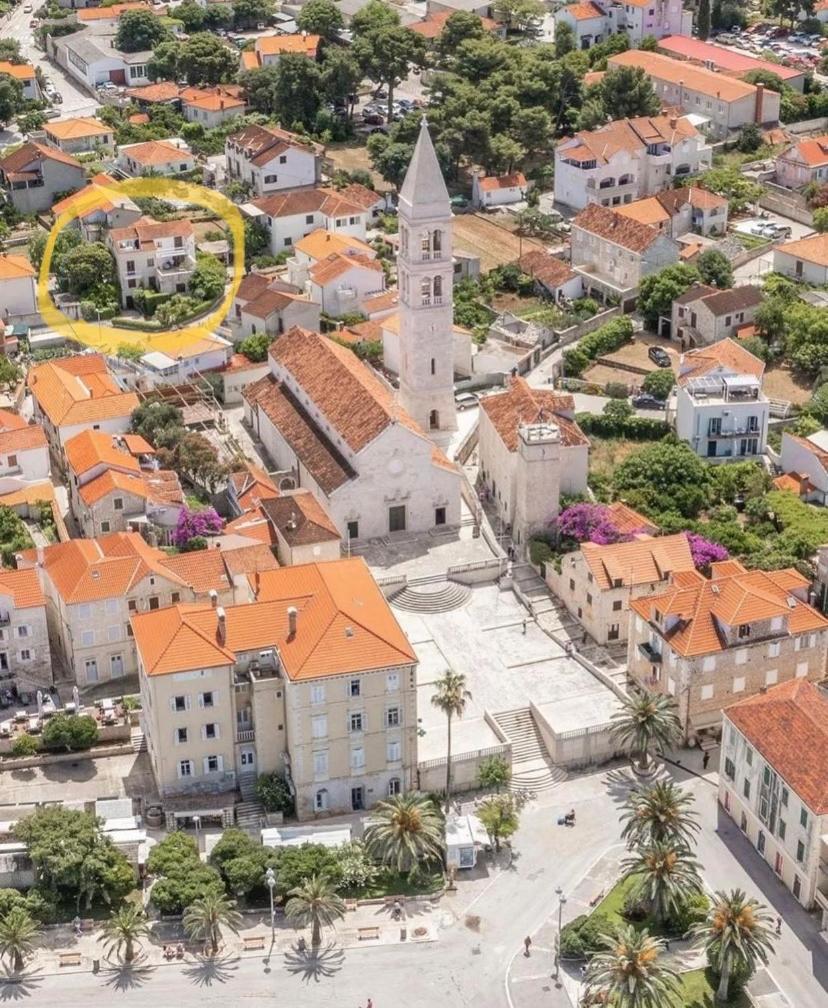 Apartman Mladenka Supetar Exteriér fotografie