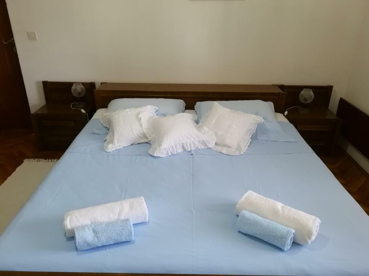 Apartman Mladenka Supetar Exteriér fotografie